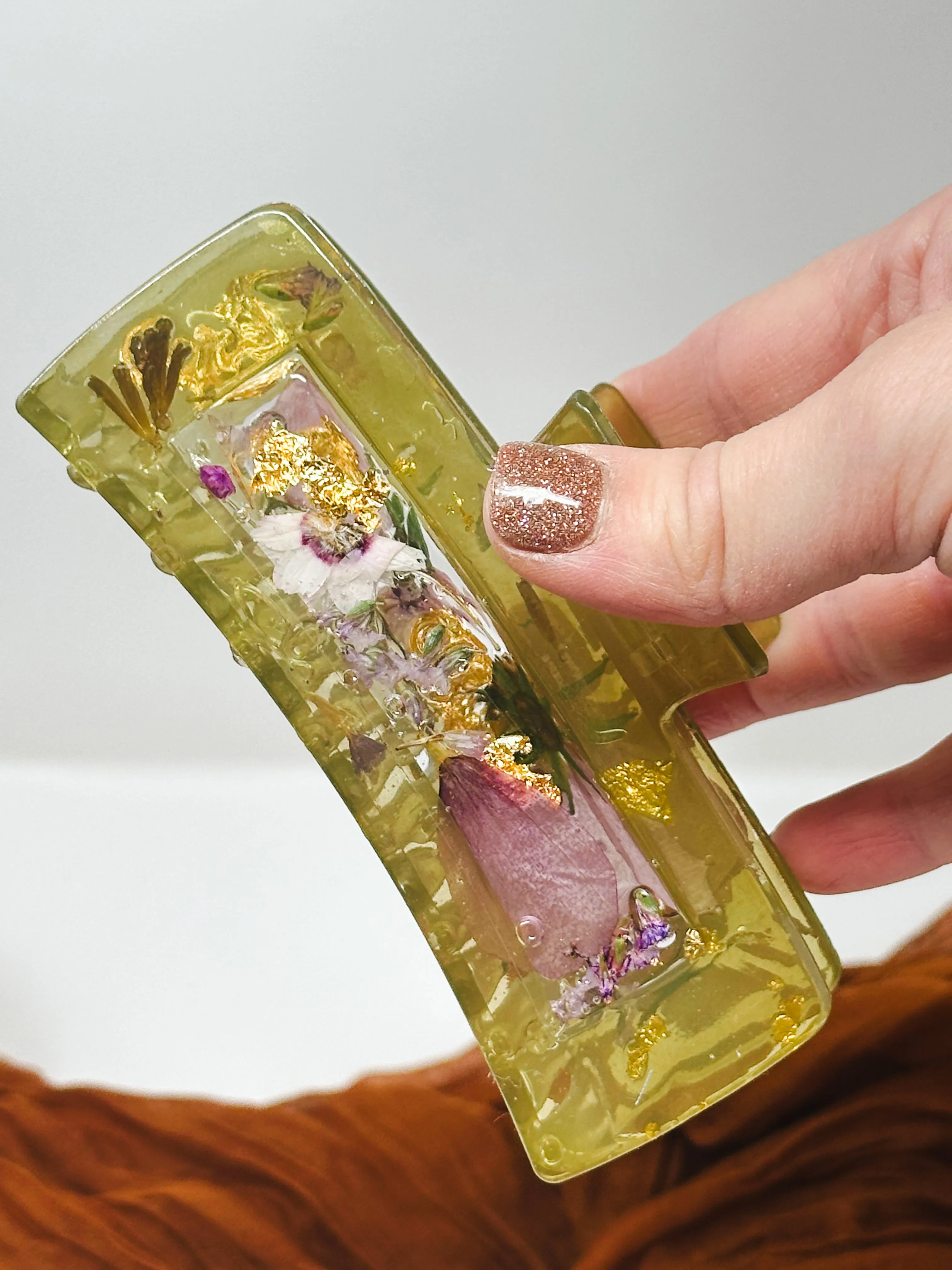 XL Claw Clip Infused with Real Pressed Flowers Cast in Resin. MADE TO ORDER: Choose between 3 color ways.