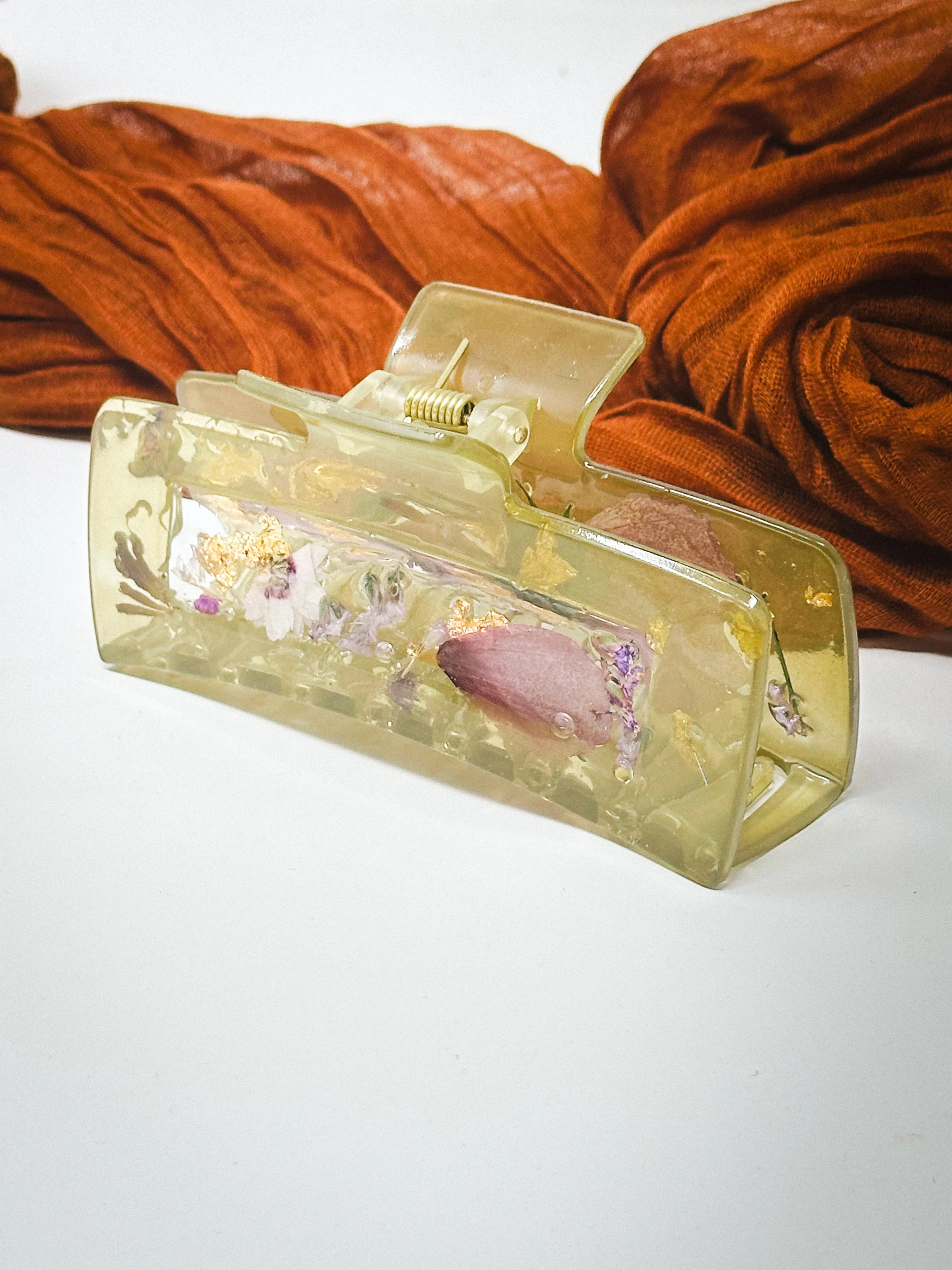 XL Claw Clip Infused with Real Pressed Flowers Cast in Resin. MADE TO ORDER: Choose between 3 color ways.