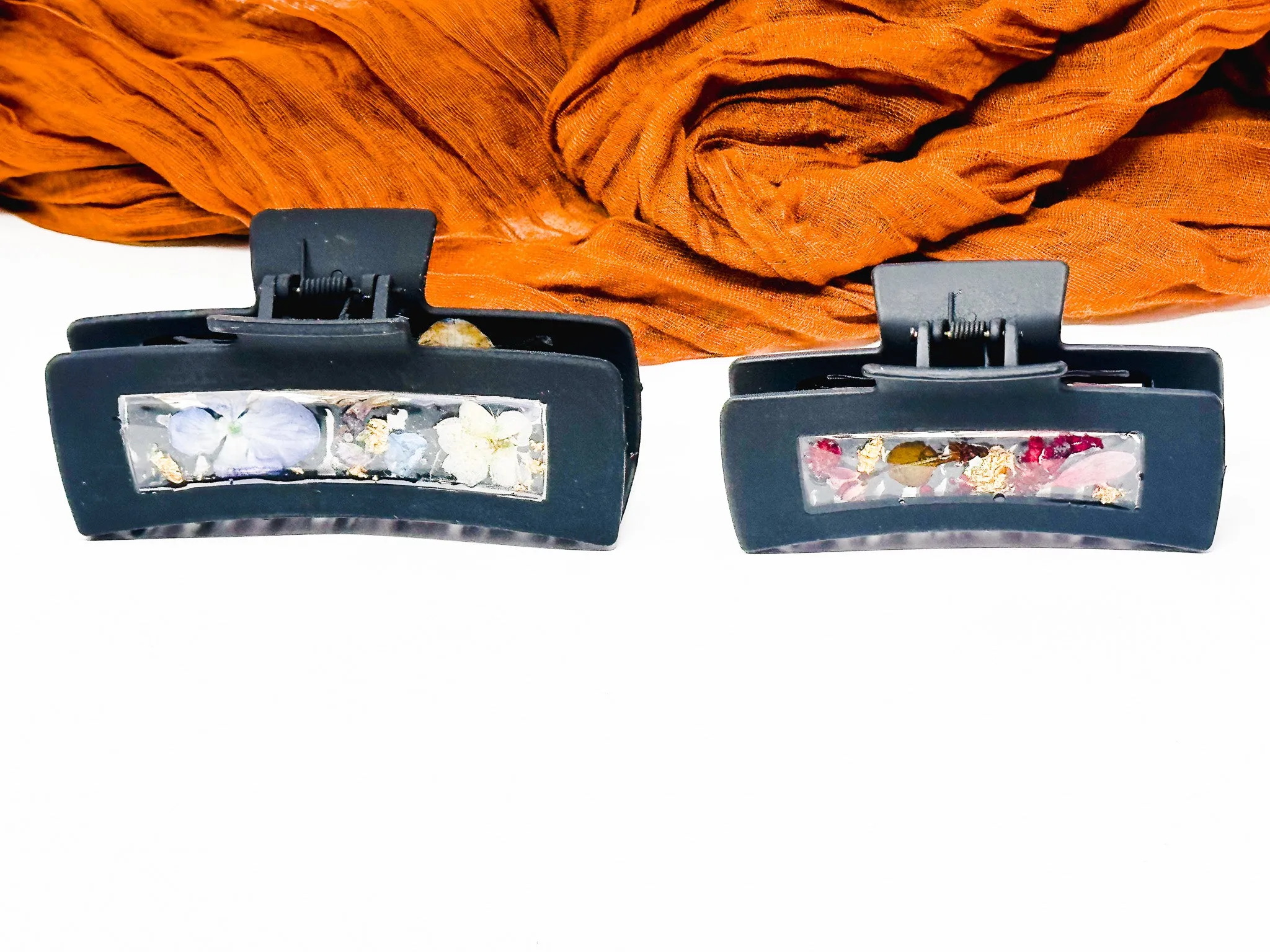 XL Claw Clip Infused with Real Pressed Flowers Cast in Resin. MADE TO ORDER: Choose between 3 color ways.